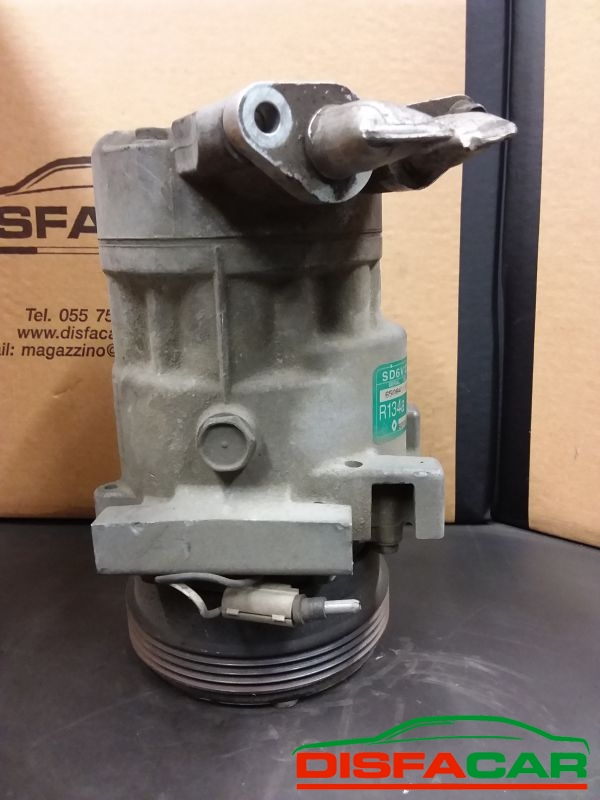 Compressore clima usato Renault Twingo CLIO 1993, codice 1427b – foto 6 di 9