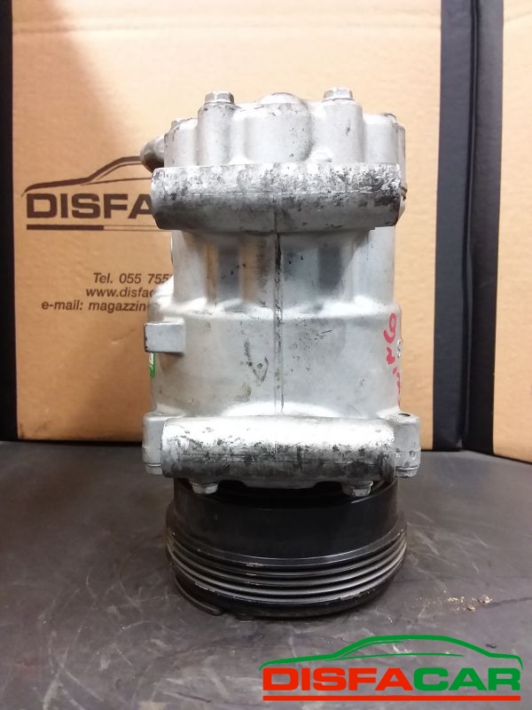 Compressore clima usato Renault Clio 2A SERIE - TWNGO 2A SERIE 1998 – foto 6 di 9