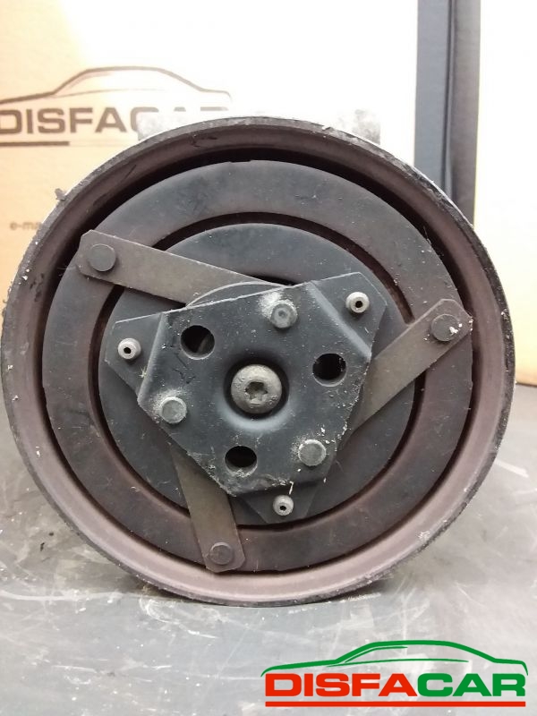 Compressore clima usato Renault Scenic 2A SERIE 2003, codice 0017 – foto 9 di 10