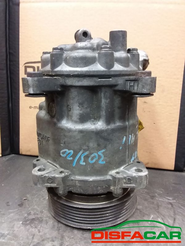 Compressore clima usato Citroën C5 C6 - PEUGEOT 407 - 607 2004 – foto 7 di 10