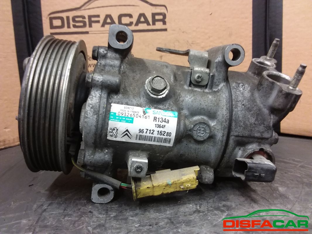 Compressore clima usato Citroën DS3 C3- . PEUGEOT 207 - 208 - 307 - 308 2000, codice 1364f – foto 3 di 10