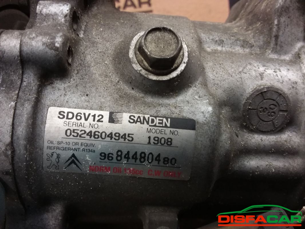 Compressore clima usato Citroën C3 C2 - 206 - 307 - BIPPER 1998, codice 1908 – foto 2 di 10