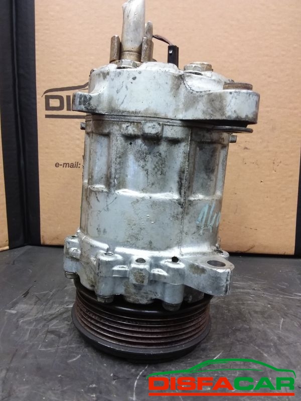 Compressore clima usato Volkswagen Polo AROSA - FELICIA 1994 – foto 6 di 10