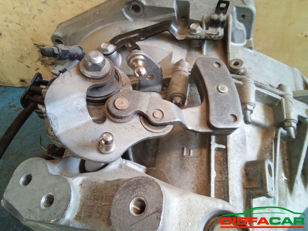 Cambio usato Opel Insignia ZAFIRA C 2009, codice A20DT – foto 8 di 12