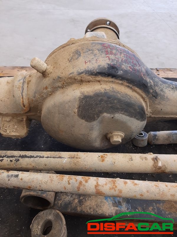 Assale anteriore con differenziale 4x4 usato Suzuki Santana 4x4 MANCA SCATOLA GUIDA E BALESTRA 1987… – foto 12 di 16