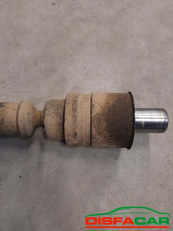 Albero di trasmissione usato Mitsubishi Pajero 2000 – foto 4 di 8