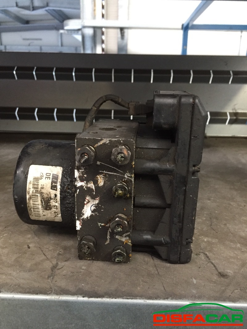 Centralina ABS usata Fiat Doblo 2001, codice 6767474 – foto 2 di 5