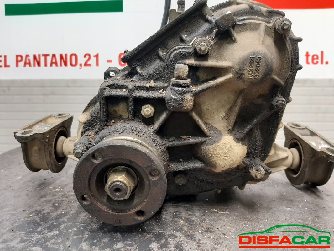 Cambio usato Lada Niva RIPARTITORE Anteriore 1994, codice 2121 – foto 2 di 7