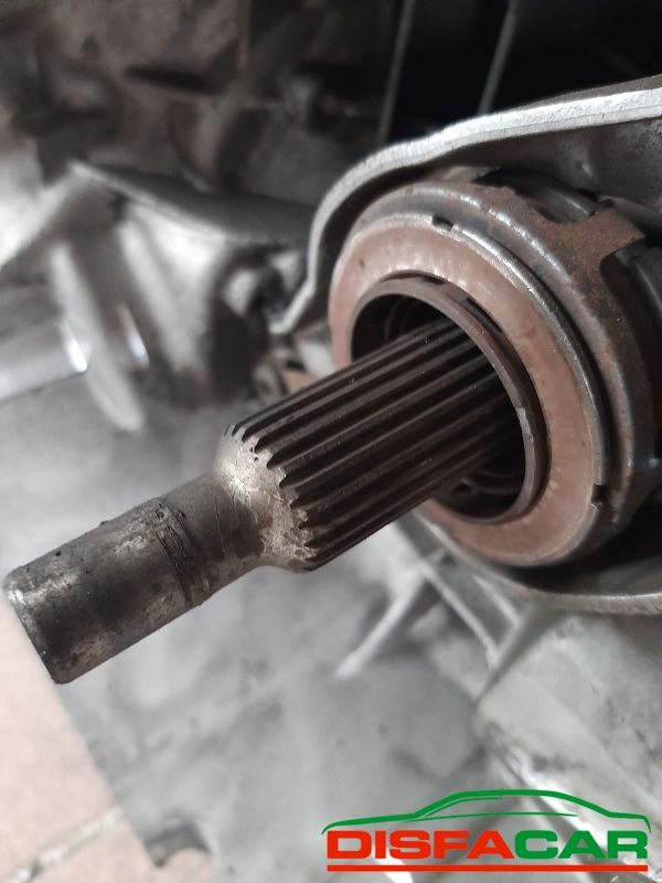 Cambio usato Volkswagen Passat 4x4 2005, codice AVF – foto 2 di 13
