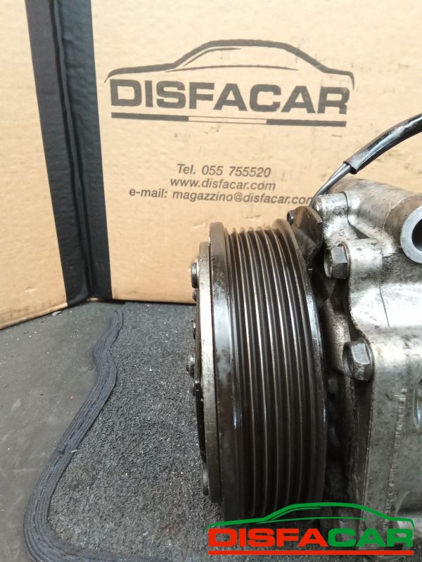 Compressore clima usato Ford Fiesta 6A SERIE 2008, codice 8v5119d629df – foto 10 di 10