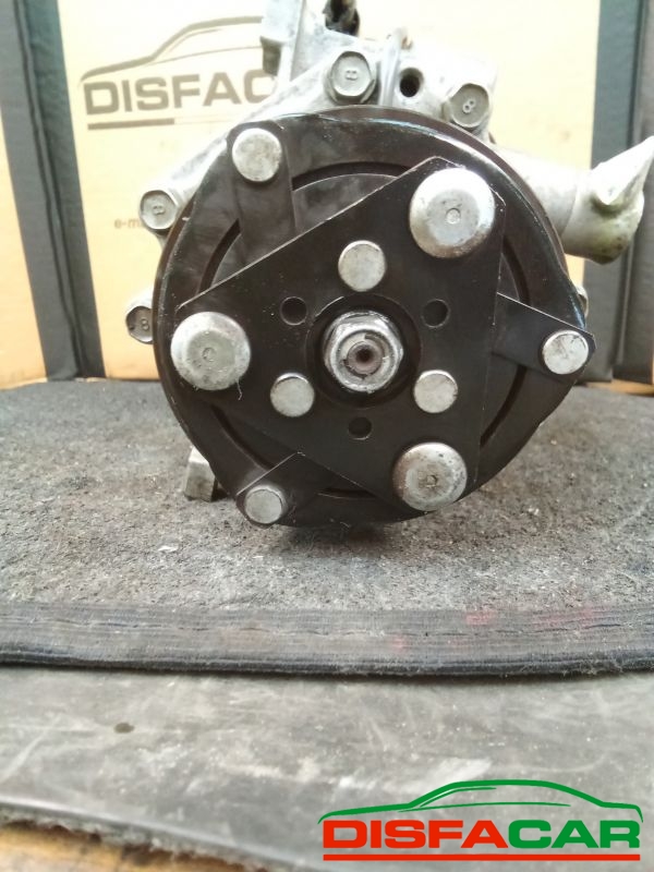 Compressore clima usato Suzuki Swift 4A SERIE - SX4 2004, codice akc200a083a – foto 9 di 10