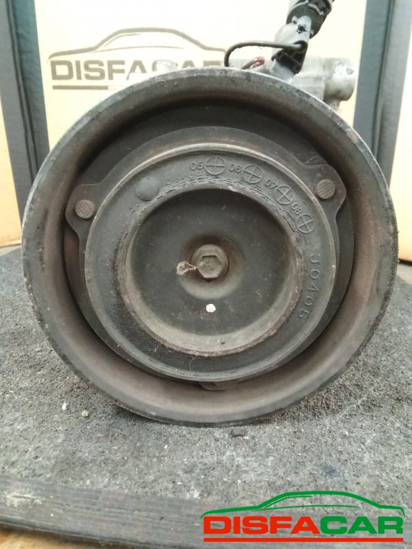 Compressore clima usato Kia Carens 2A SERIE 2006, codice D4EA – foto 9 di 10