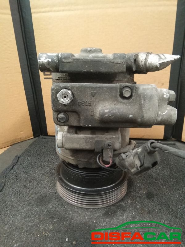 Compressore clima usato Kia Carens 2A SERIE 2006, codice D4EA – foto 7 di 10