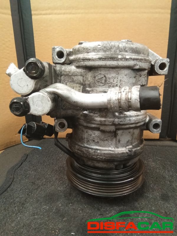 Compressore clima usato Kia Carnival 2A SERIE 2006, codice J3 – foto 4 di 9