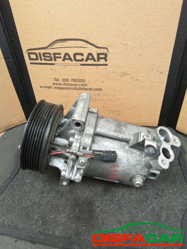 Compressore clima usato Dacia Duster DOKKER - LODGY 2010, codice H4MD7 – foto 2 di 10