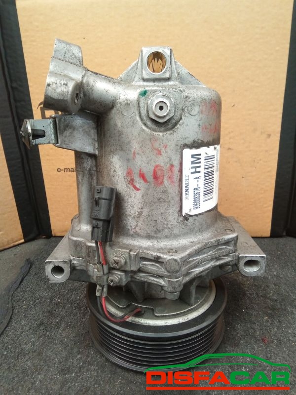 Compressore clima usato Dacia Duster DOKKER - LODGY 2010, codice H4MD7 – foto 5 di 10