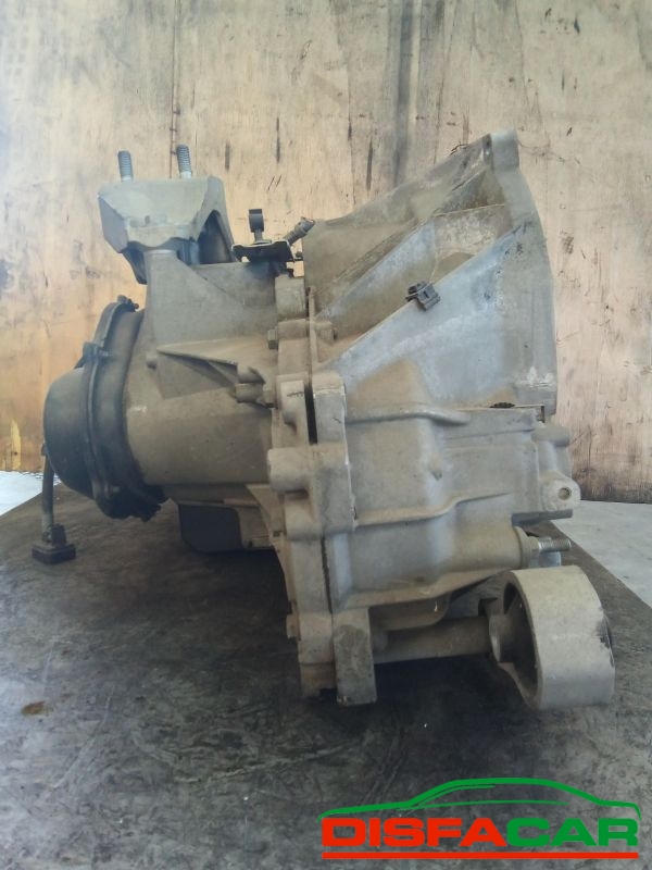 Cambio usato Ford Fiesta, codice 8a6r7002ca – foto 5 di 8