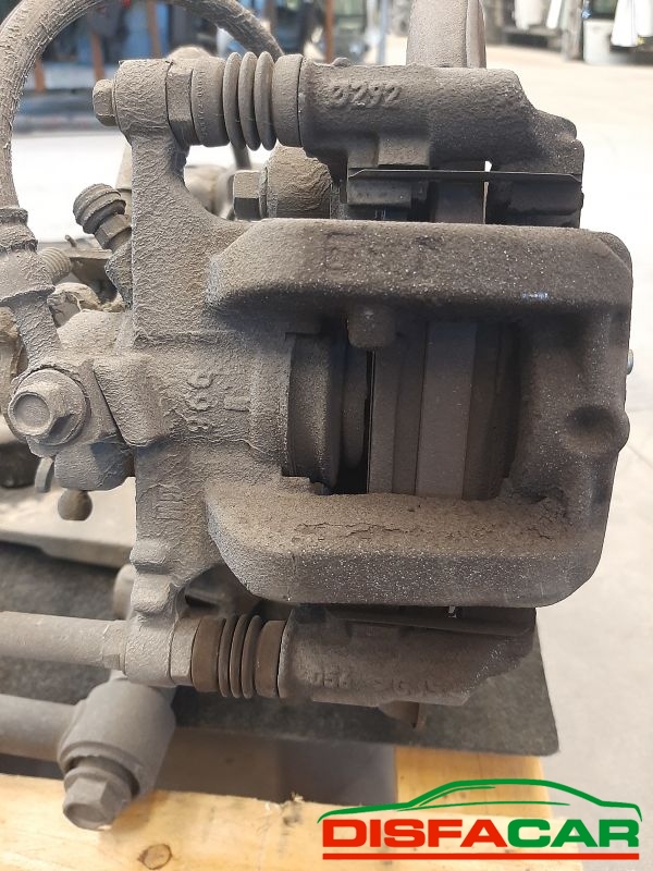 Assale posteriore usato Opel Astra J( CILINDRATA 1600 BENZINA MOZZO PIÙ PICCOLO DI 2 CM) 2004, codice A17DTR – foto 3 di 8