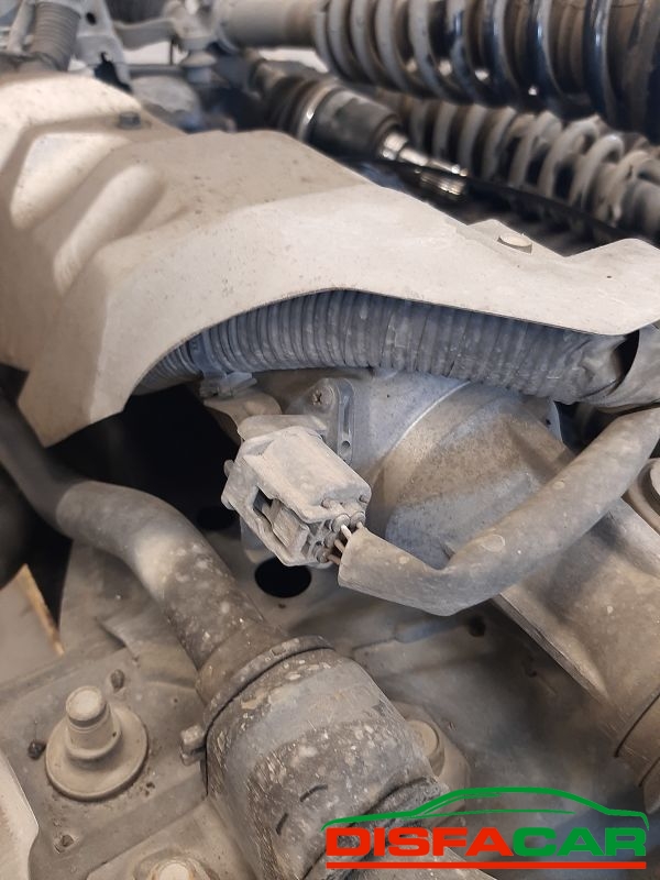 Telaietto anteriore usato Mazda 6 1ª serie 2002, codice RF – foto 10 di 12