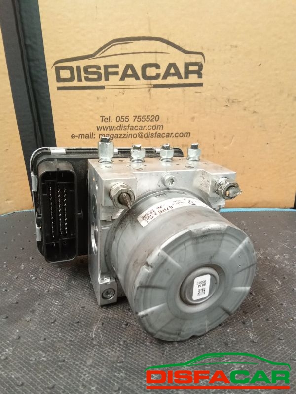 Centralina ABS usata Suzuki Swift 6A SERIE 2017, codice 06.2102-5187.4 – foto 2 di 8