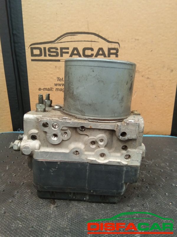 Centralina ABS usata Toyota RAV 4 3A SERIE 2006, codice 44540-42201 – foto 5 di 8