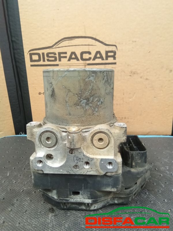 Centralina ABS usata Toyota RAV 4 3A SERIE 2006, codice 44540-42201 – foto 6 di 8