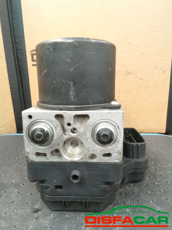 Centralina ABS usata Daihatsu Terios 2A SERIE 2WD 2006, codice 44510-b4030 – foto 6 di 8