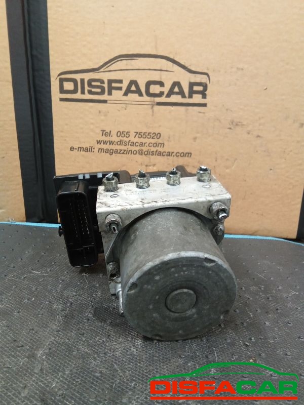 Centralina ABS usata Nissan NV200 2009, codice 0265232403 – foto 2 di 8