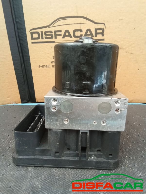 Centralina ABS usata Ford Fiesta 6A SERIE 2008, codice 06.2102-1467.4 – foto 4 di 8