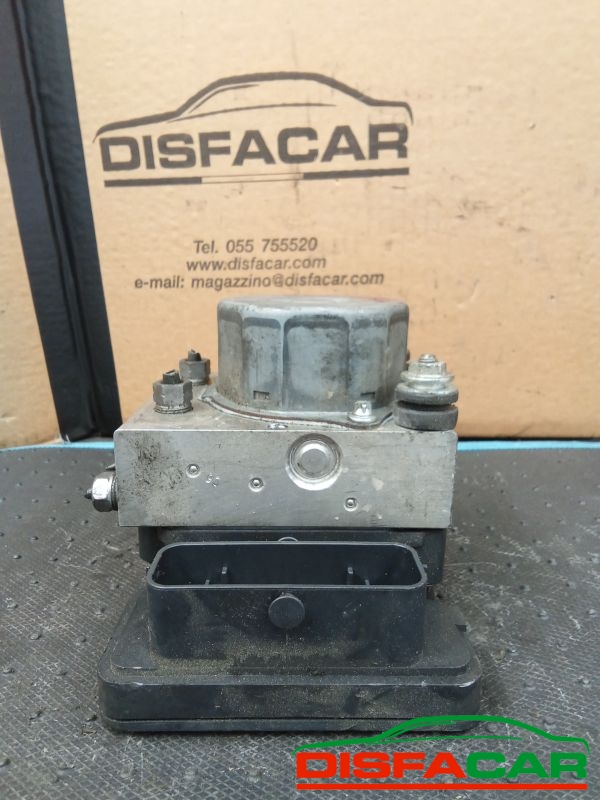 Centralina ABS usata Renault Clio 4A SERIE 2012, codice 269633 – foto 7 di 8