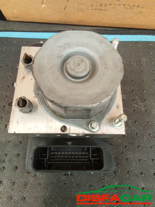 Centralina ABS usata Renault Clio 4A SERIE 2012, codice 269722 – foto 8 di 8
