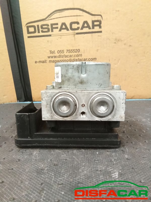 Centralina ABS usata Dacia Dokker LODGY 2013, codice 10.0220-0202.4 – foto 4 di 8
