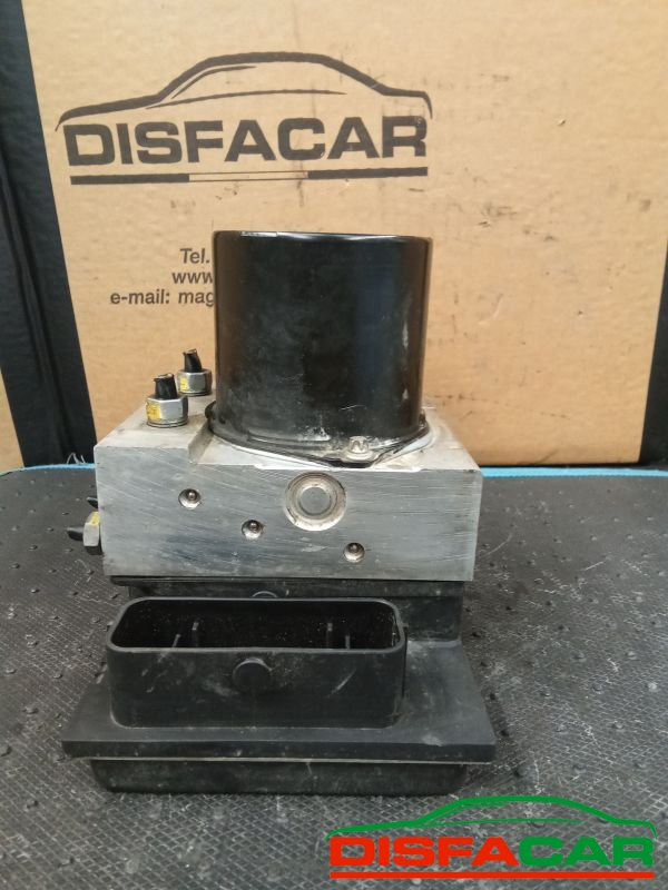 Centralina ABS usata Skoda Roomster 2006, codice 0265234575 – foto 7 di 8