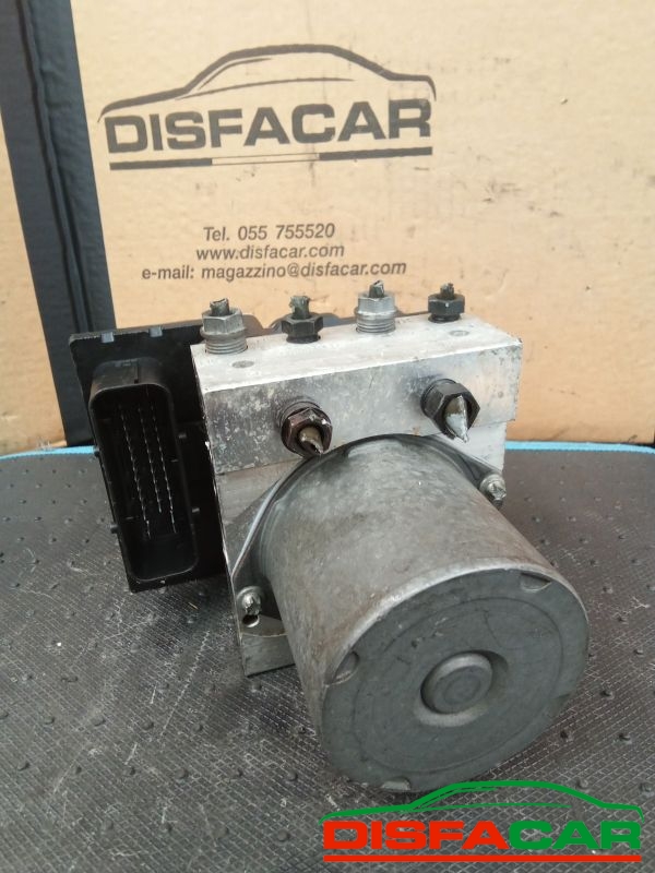 Centralina ABS usata BMW 520 (E60/E61) 2003, codice 0265236020 – foto 2 di 8