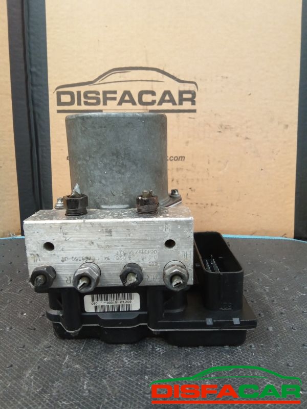 Centralina ABS usata BMW 520 (E60/E61) 2003, codice 0265236020 – foto 6 di 8