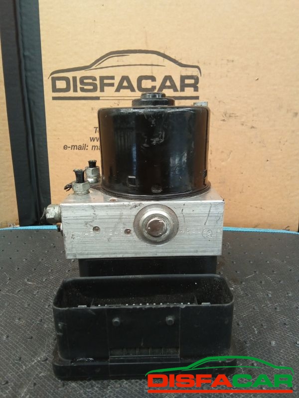 Centralina ABS usata BMW 320 (E90/E91) 2005, codice 10.0206-0250.4 – foto 7 di 8