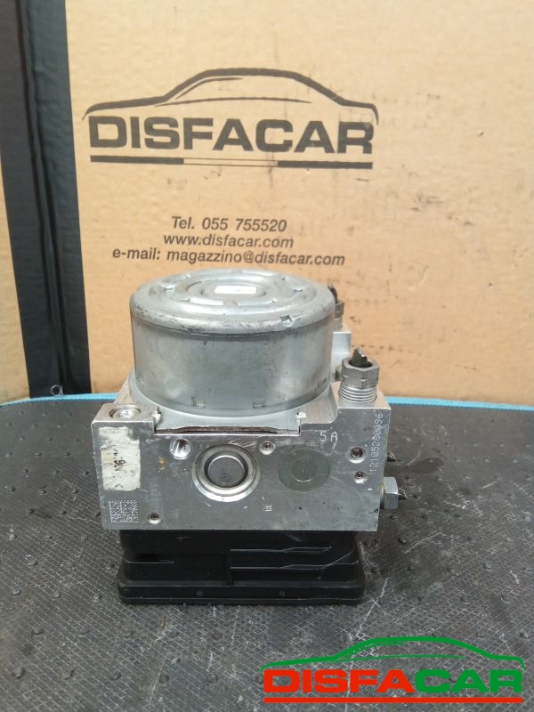 Centralina ABS usata Dacia Lodgy 2012, codice 10.0220-0172.4 – foto 4 di 8