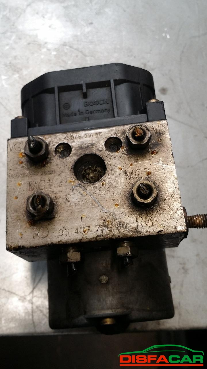 Centralina ABS usata Peugeot 307 2001, codice bosch – foto 2 di 2