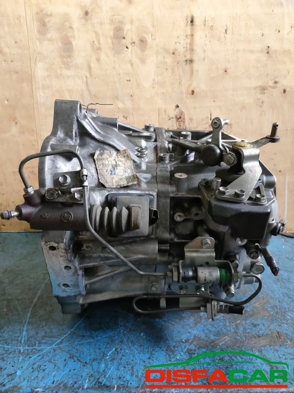 Cambio usato Toyota Corolla Verso 2004, codice a9610618 – foto 3 di 14