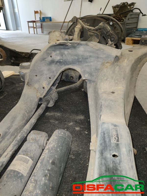 Assale posteriore usato Ford Galaxy CON PINZE FRENI ELETTRICHE ( MANCA PINZA SX E DISCO ) 2012, codice QYWA – foto 10 di 15