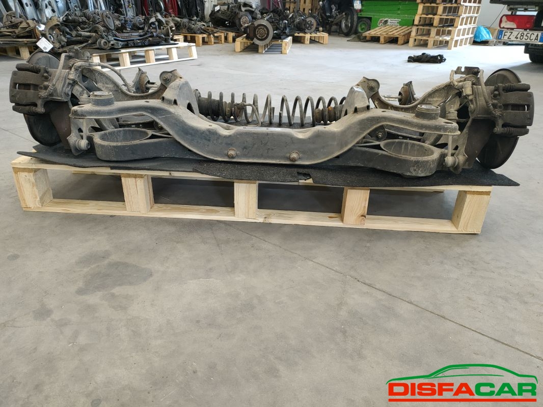 Assale posteriore usato Ford Galaxy CON PINZE FRENI ELETTRICHE ( MANCA PINZA SX E DISCO ) 2012, codice QYWA – foto 3 di 15