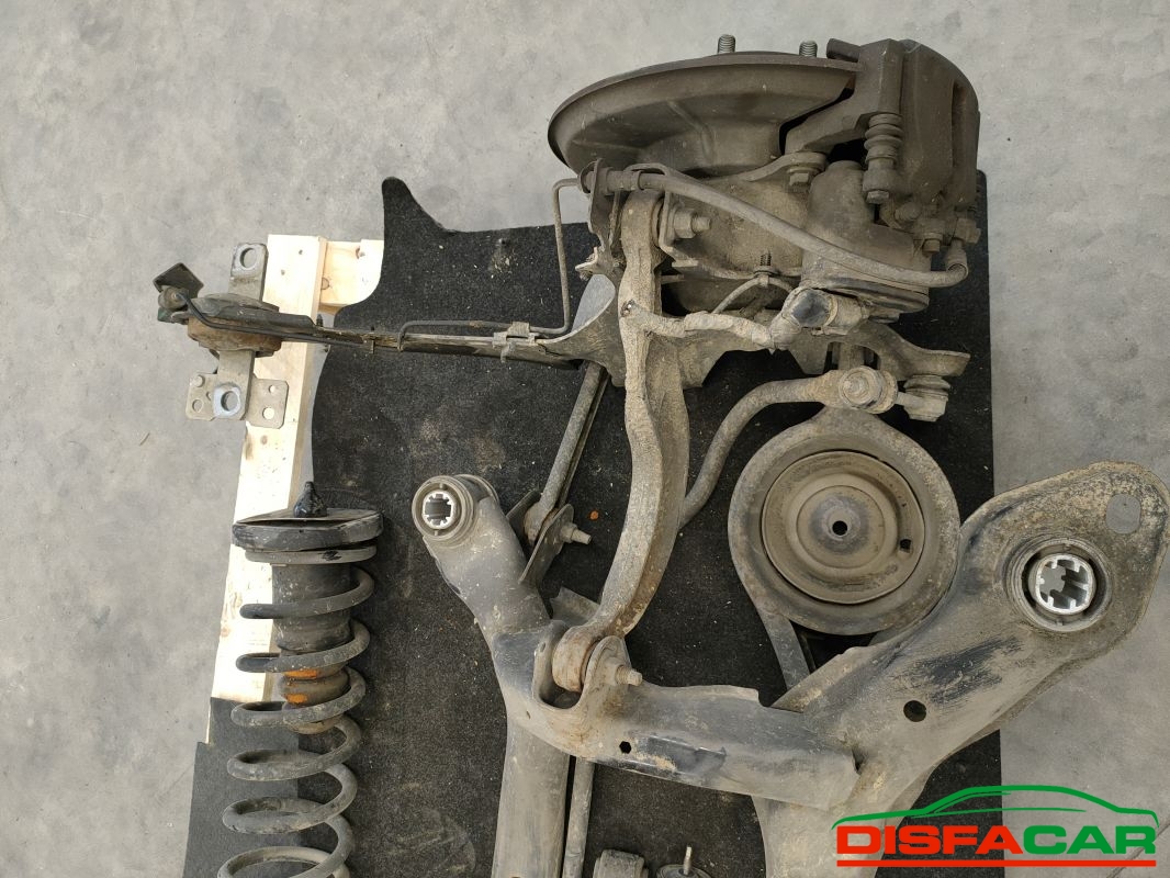 Assale posteriore usato Ford Galaxy CON PINZE FRENI ELETTRICHE ( MANCA PINZA SX E DISCO ) 2012, codice QYWA – foto 8 di 15