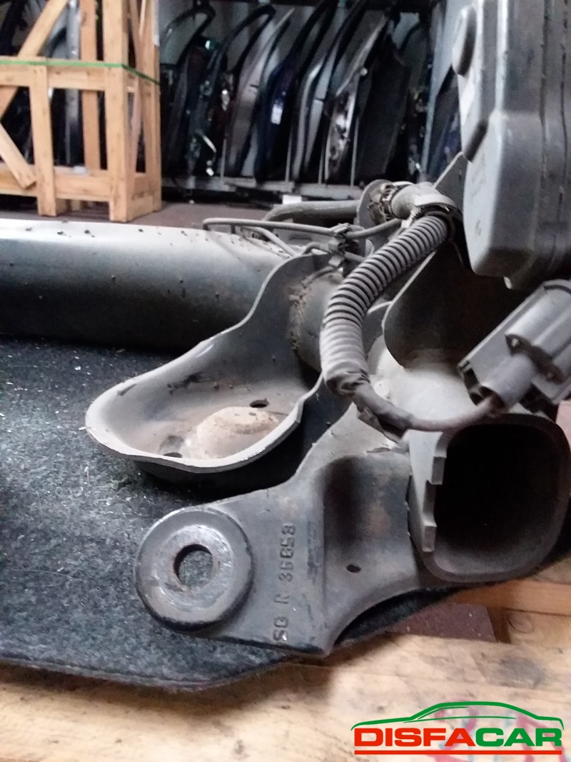 Assale posteriore usato Renault Scenic 3A SERIE 2011, codice K9KJ8 – foto 7 di 11