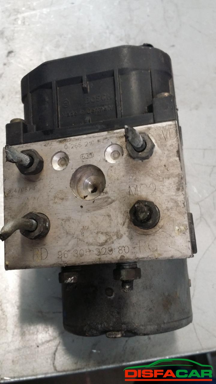 Centralina ABS usata Peugeot 406 1995, codice bosch – foto 2 di 2