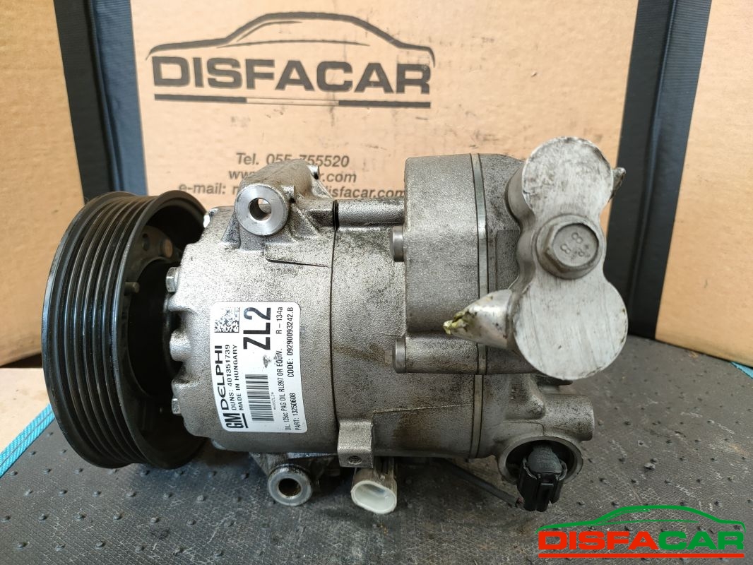 Compressore clima usato Opel Astra J - MERIVA B 2009, codice 13250608 – foto 2 di 10