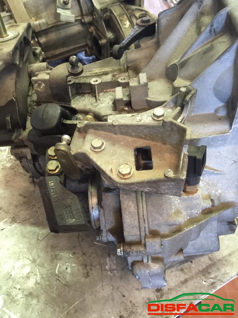 Cambio usato Fiat Punto Doblo 1999, codice 223A7000 – foto 2 di 4