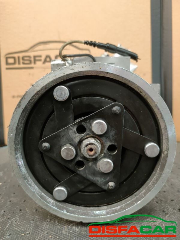 Compressore clima usato Dacia Logan DUSTER, SANDERO, QASHQAI 2004, codice 1060 – foto 9 di 10