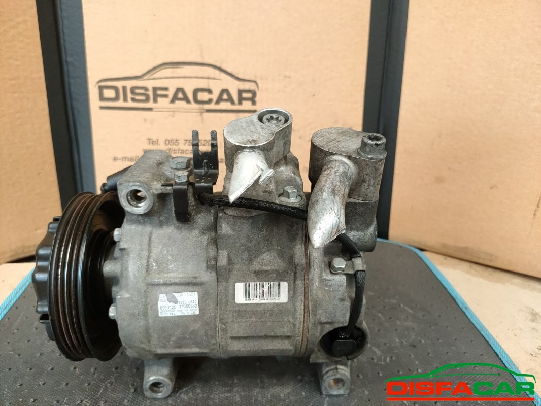 Compressore clima usato Audi A4 (B6) 2000, codice 447220-9570 – foto 2 di 10