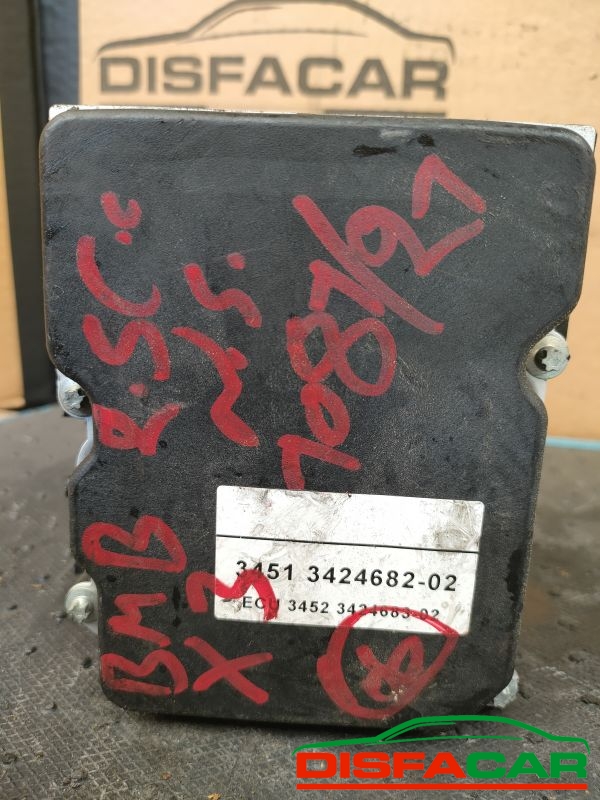 Centralina ABS usata BMW X3 (E83) 2003, codice 0265234035 – foto 9 di 9