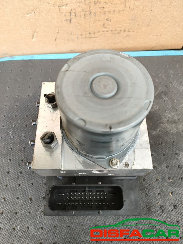Centralina ABS usata BMW X3 (E83) 2003, codice 0265234035 – foto 8 di 9